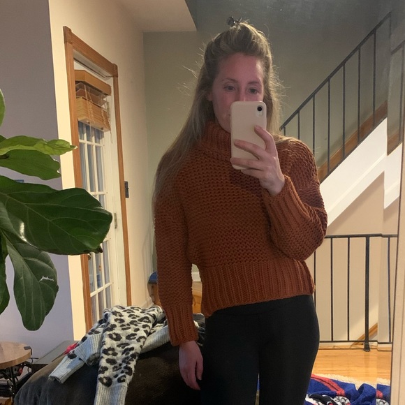 Like New! Free People My Only Sunshine Turtleneck Sweater - Picture 8 of 8